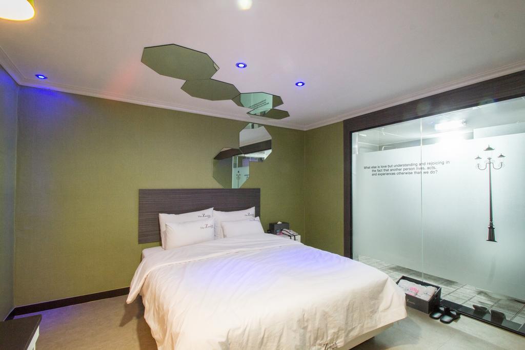 בוסאן The Zenith Hotel חדר תמונה