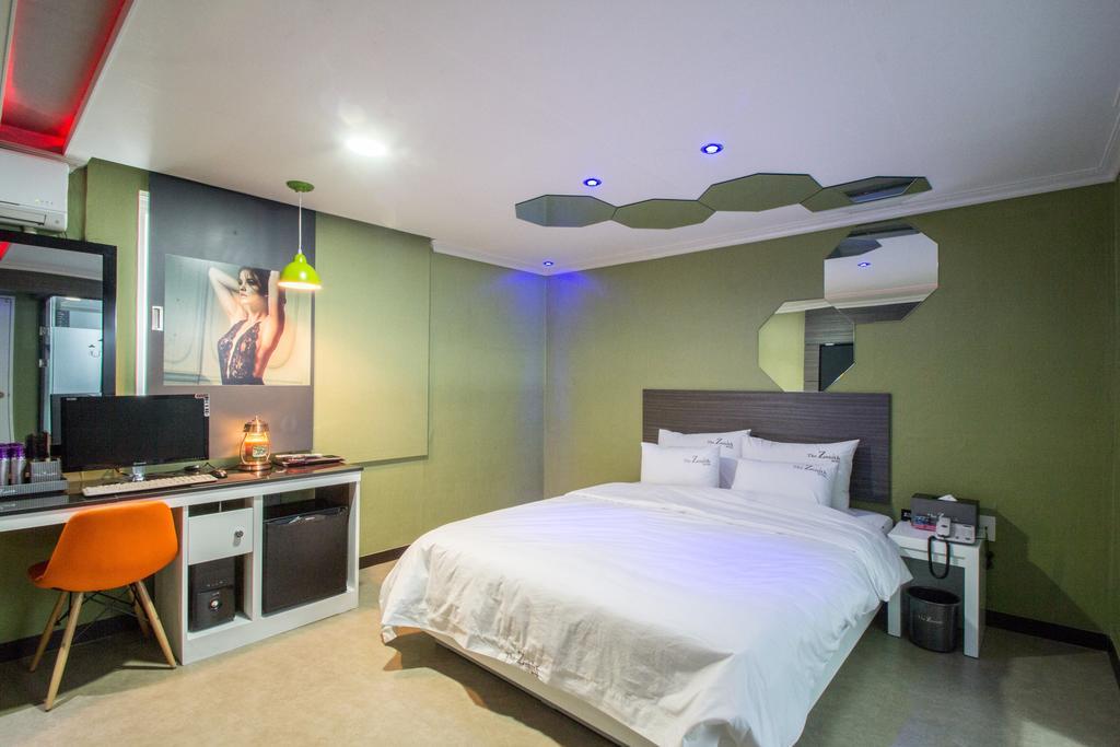 בוסאן The Zenith Hotel חדר תמונה