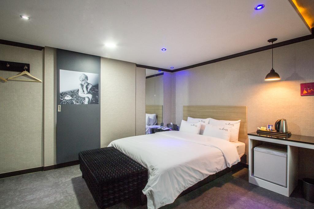 בוסאן The Zenith Hotel חדר תמונה